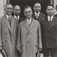 Filipino Delegation Confers with Roosevelt
